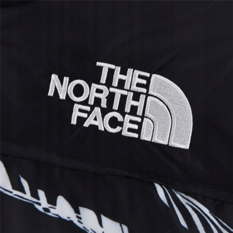 THE NORTH FACE ゼブラ柄 ダウンパーカー