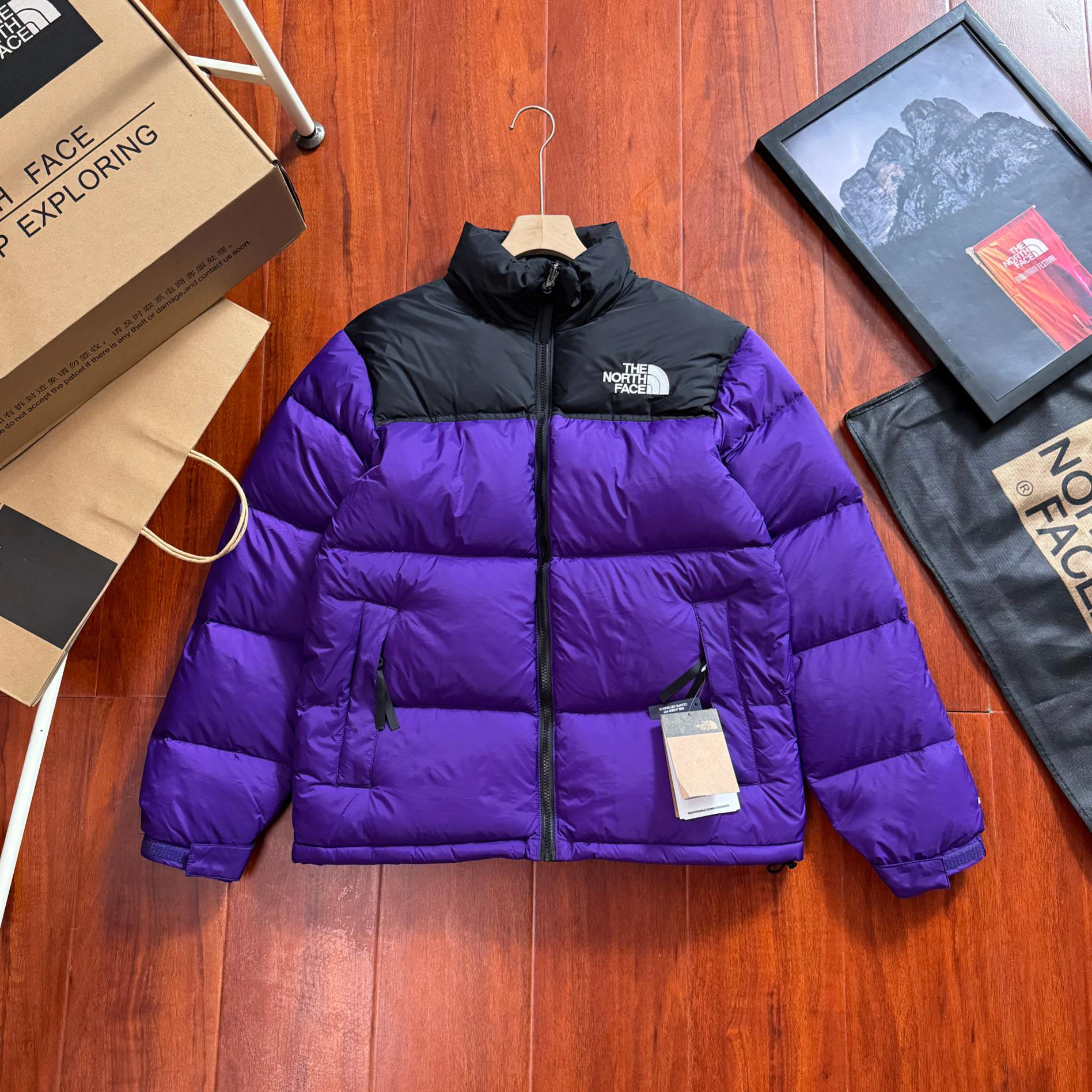 THE NORTH FACE ユニセックス ダウンジャケット