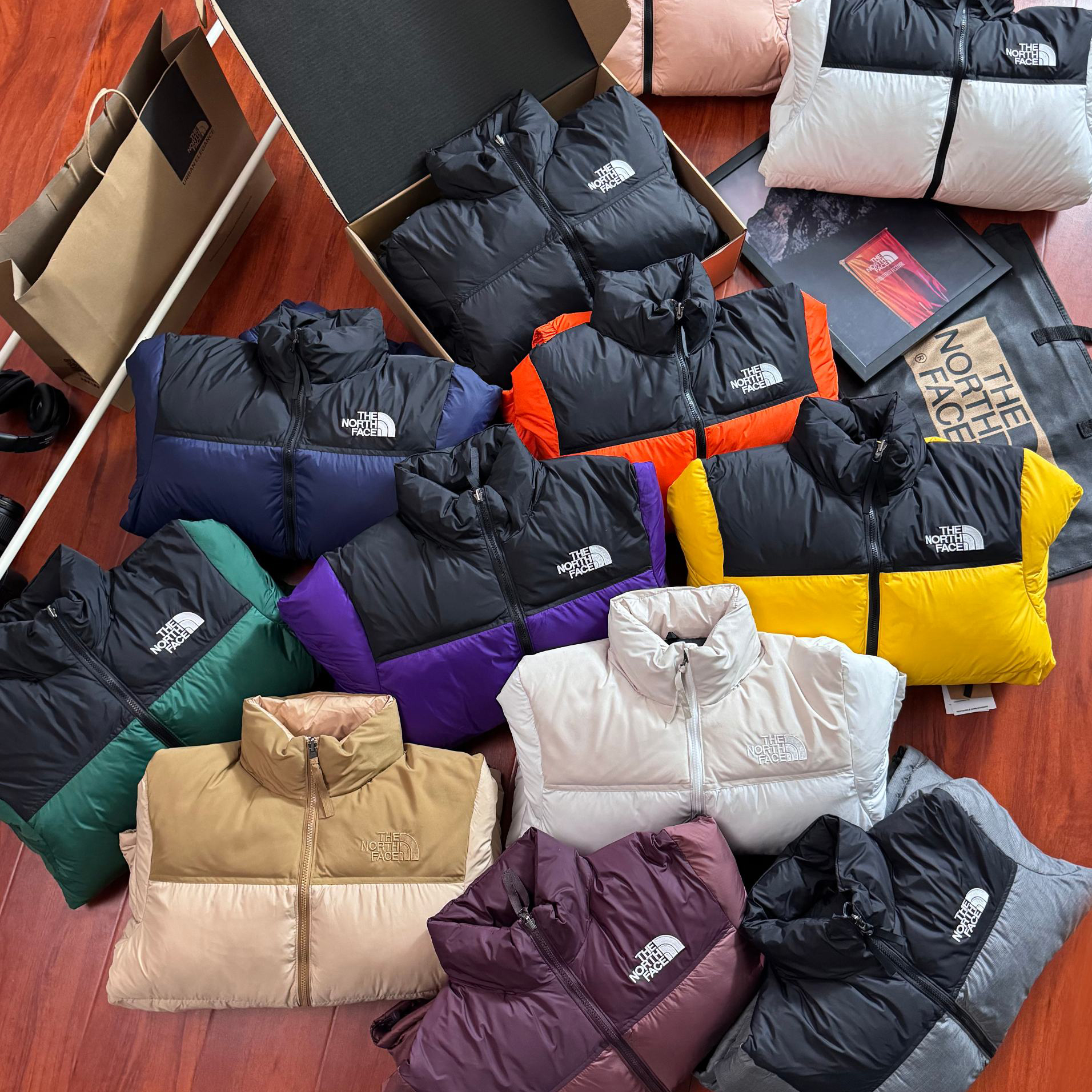 THE NORTH FACE ユニセックス ダウンジャケット