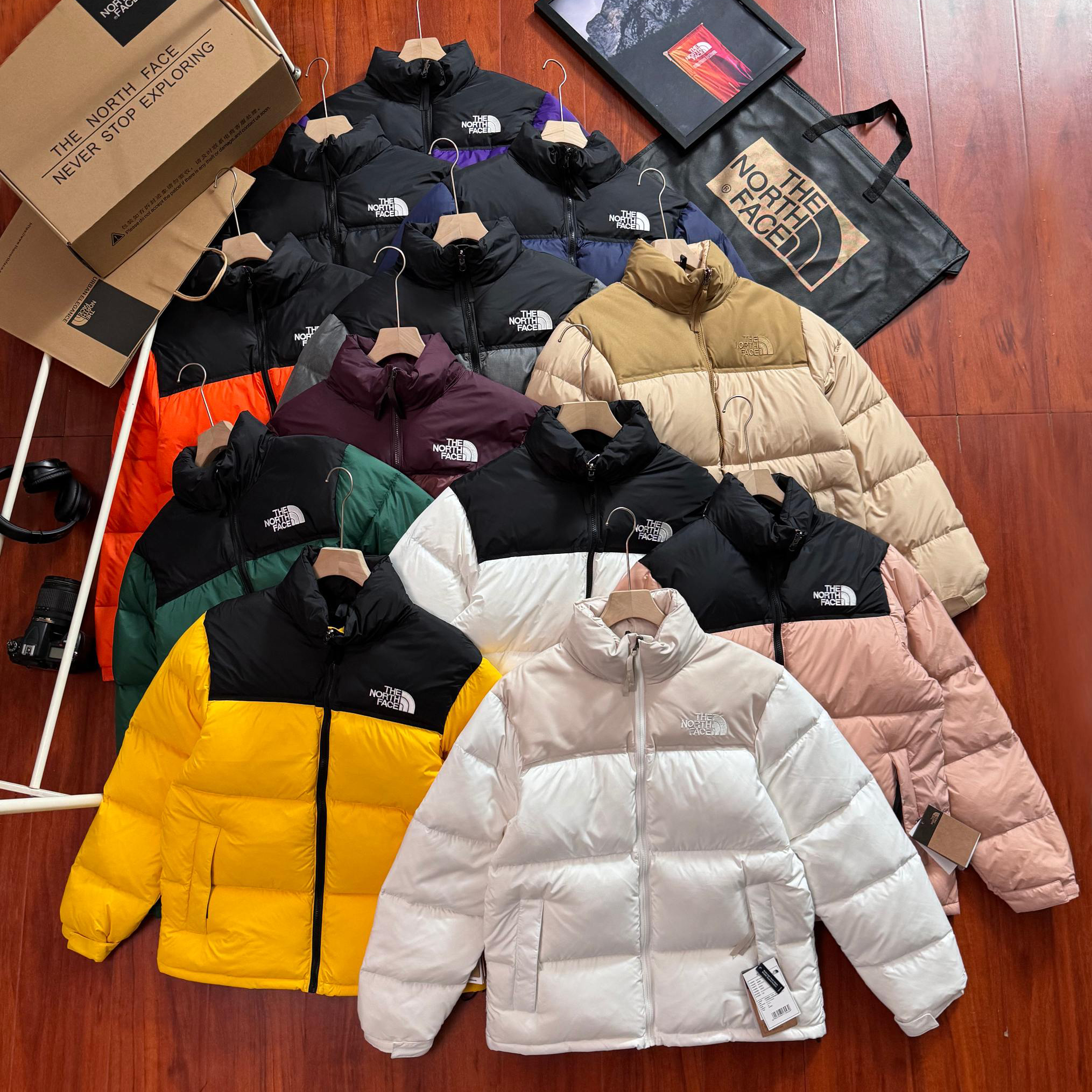 THE NORTH FACE ユニセックス ダウンジャケット