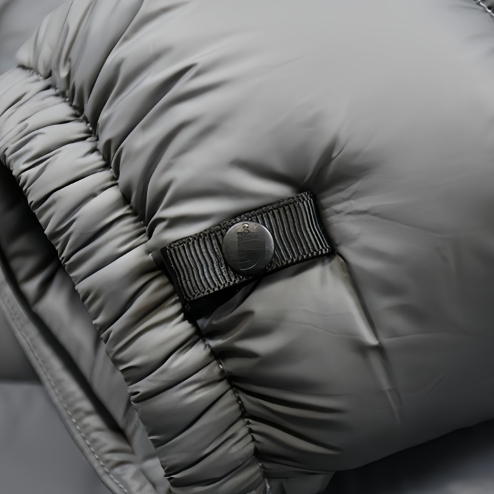 THE NORTH FACE モノトーンプリント ダウンジャケット