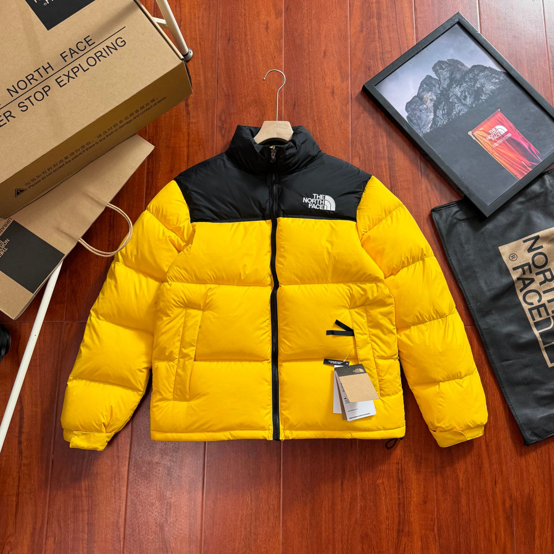 THE NORTH FACE ユニセックス ダウンジャケット